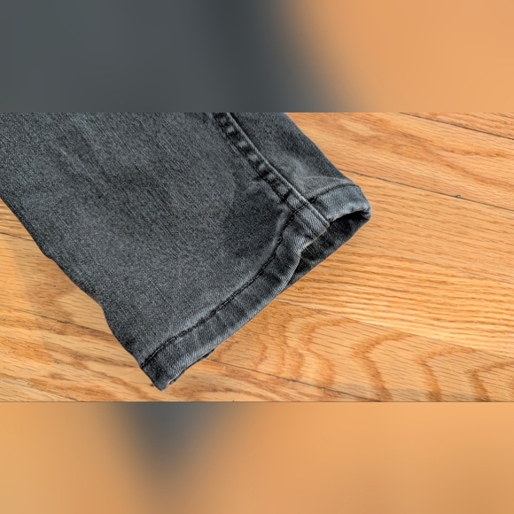 Levi's Black Straight Jeans Classic Fit - Picture 2 of 7